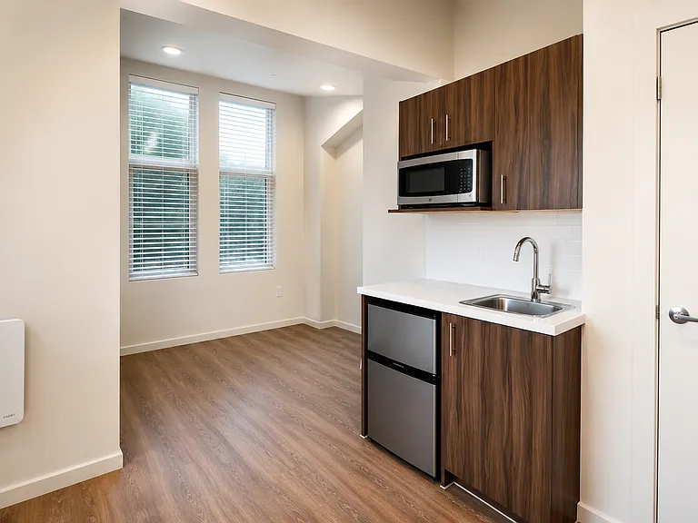 Plaza Apartments — Photo 144
