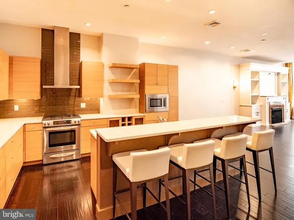 20 S Letitia St #3B, Philadelphia, PA 19106