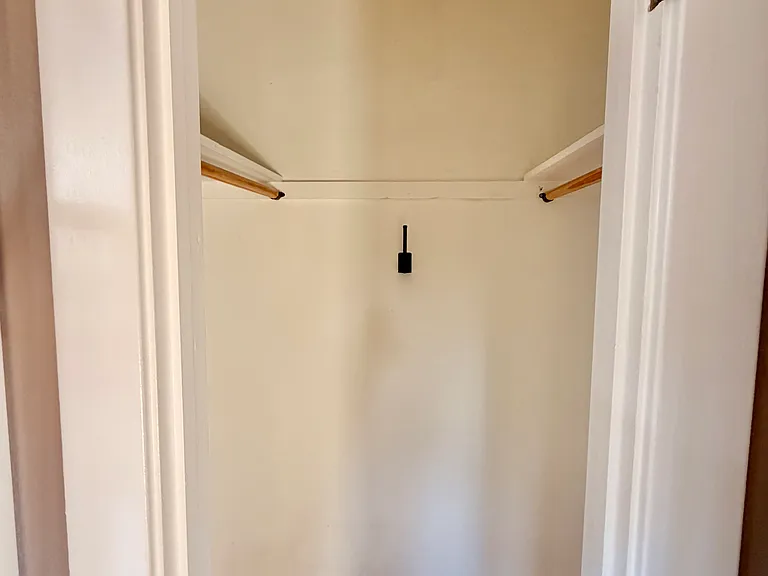 2419 W Regan Ave — Photo 17