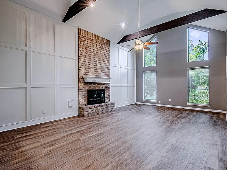 3323 Lost Hollow Dr — Photo 5