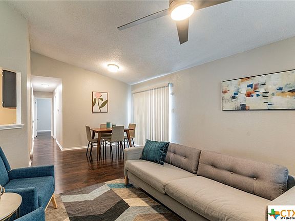 3rd image of 3909 London Ln