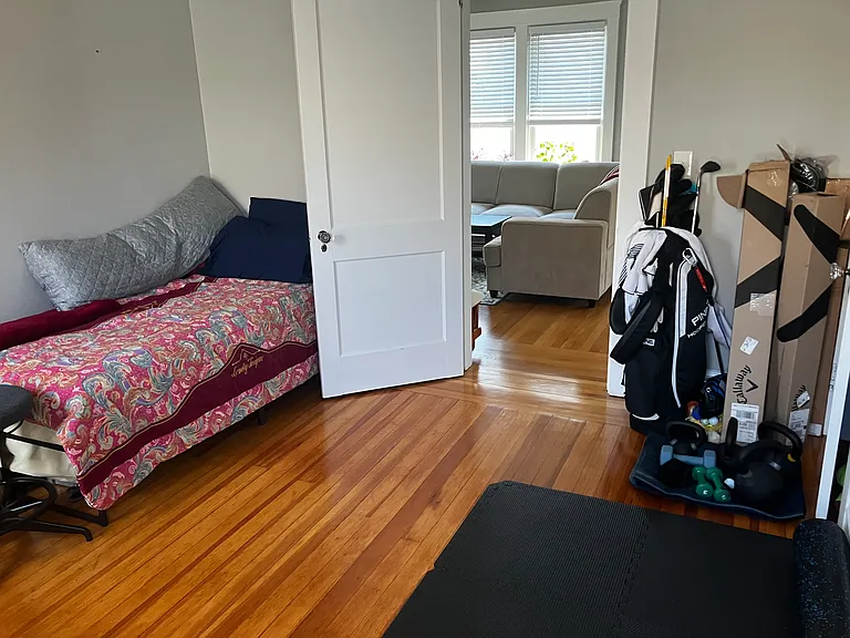 Bedroom2/Office