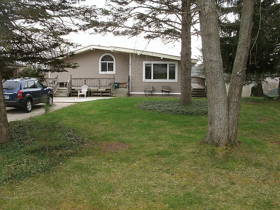 2nd image of 5241 S Hillcrest Dr