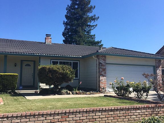 2nd image of 3029 Oldfield Way