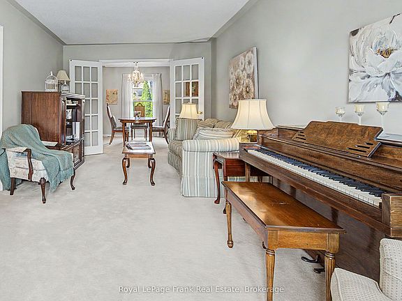 4th image of 1610 Crawforth St #20