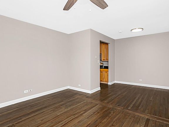 5th image of 7001 N Wolcott Ave APT 3