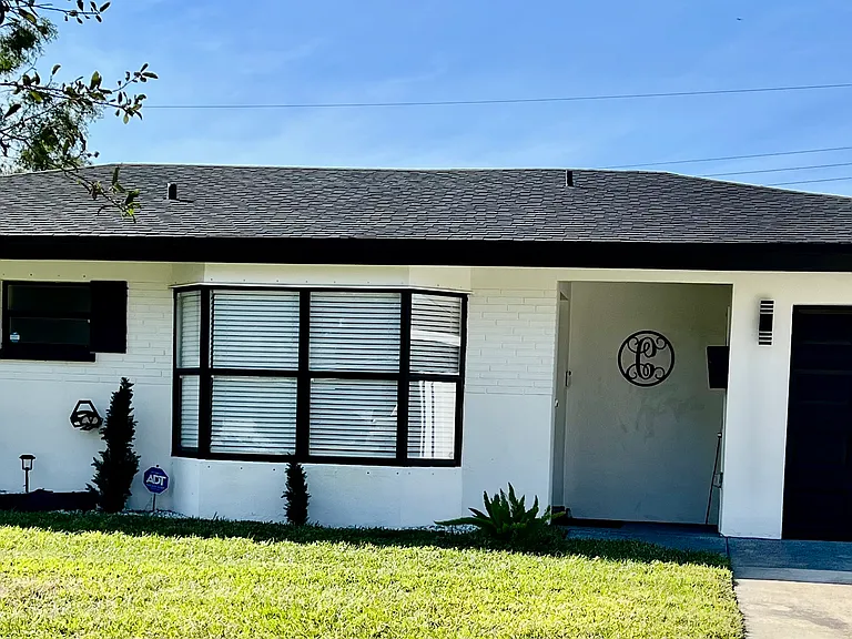 3920 Prudence Dr — Photo 1