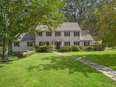 90 White Oak Road, Fairfield, CT, 06825