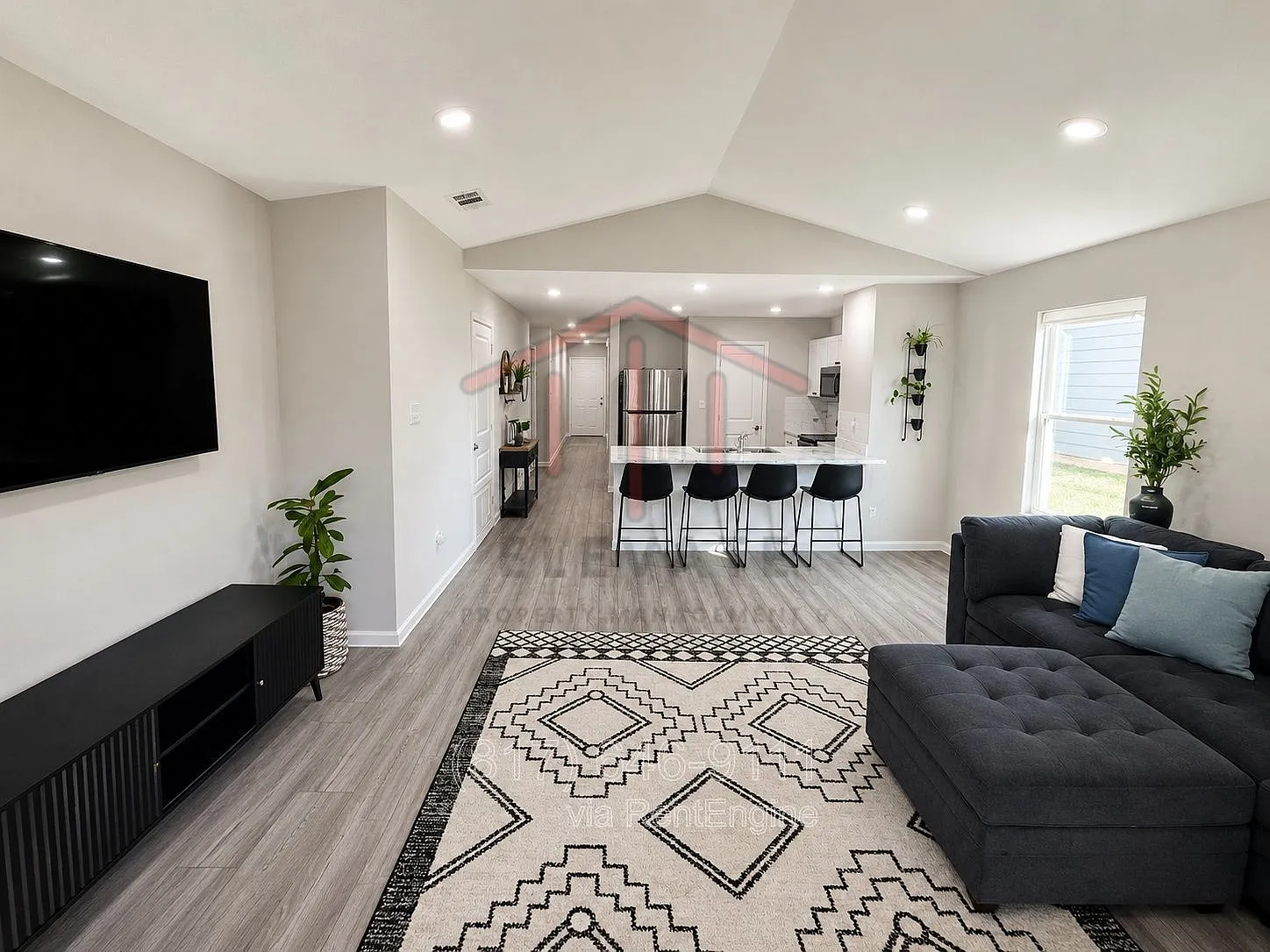 4 bed, 2.0 bath, 1510 sqft, $1,875 — Photo 4