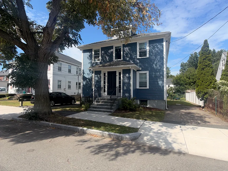 87 Brook Rd #2