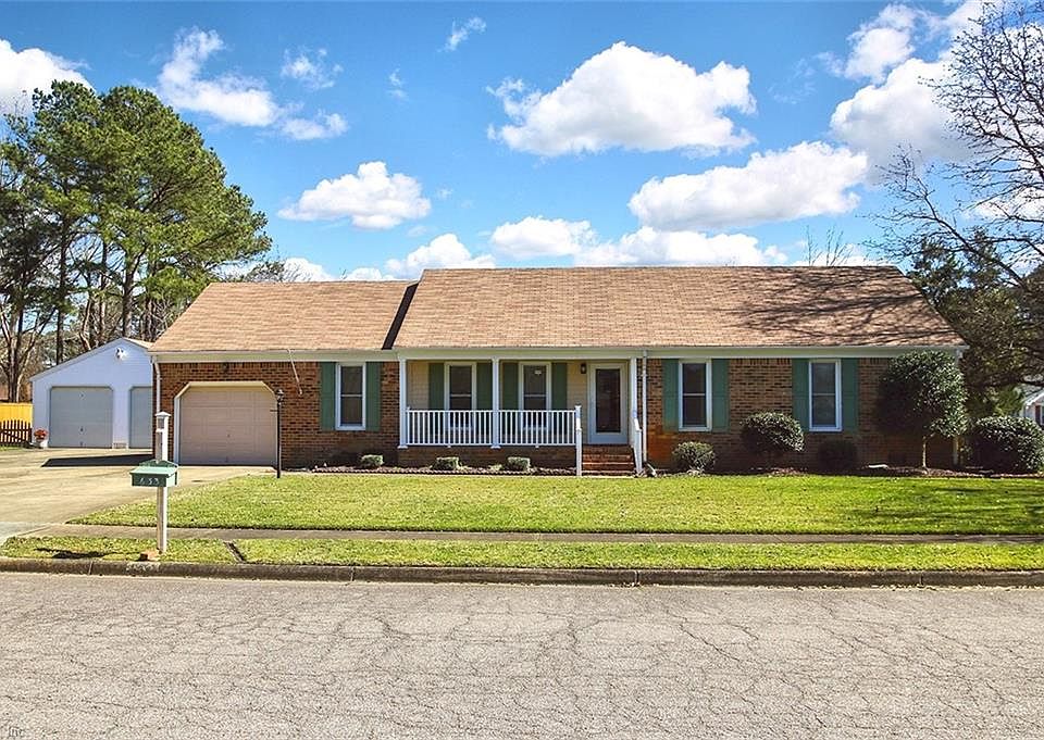 1st image of 633 Caravelle Dr