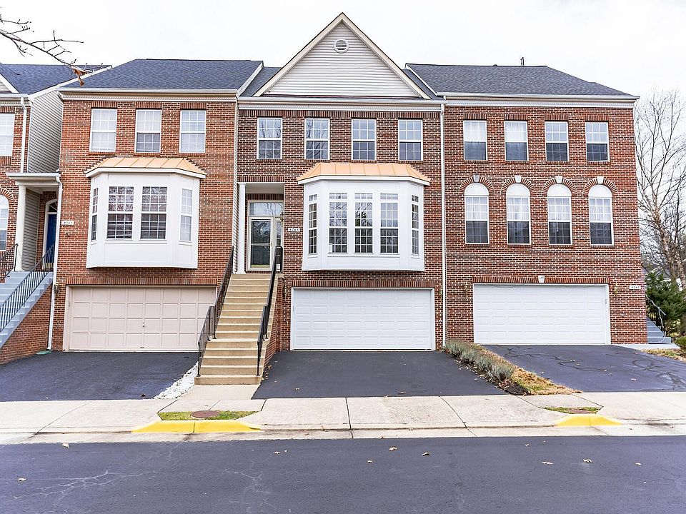1st image of 4745 Great Heron Cir