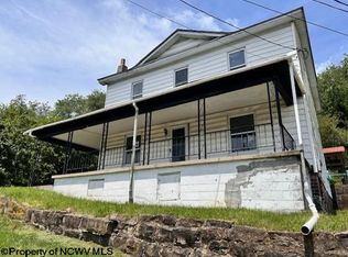 210 Excelsior St, Newburg, WV 26410