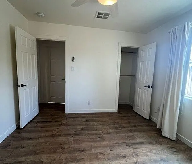 212 E J St — Photo 12