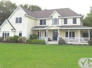 10949 Wren Dr, Nunica, MI 49448