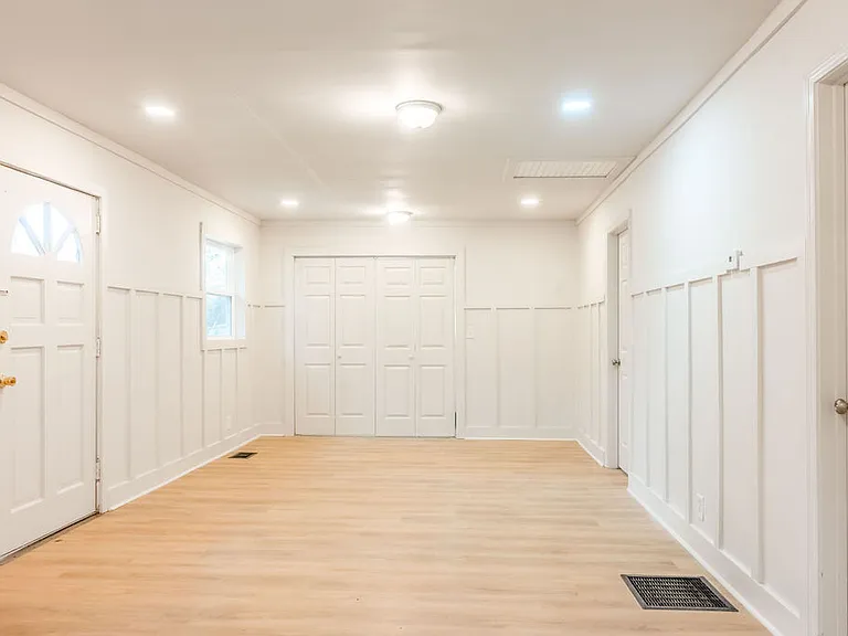 80 Menefee St — Photo 4