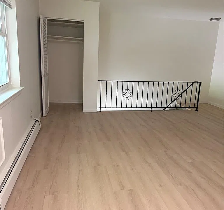 8 Colonial Dr #10
