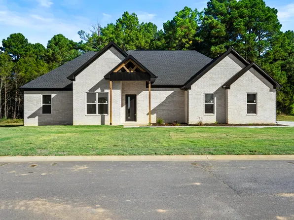 1706 Seattle Slew St, Searcy, AR 72143