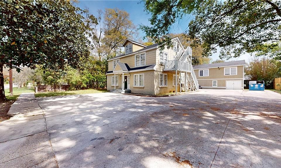 1st image of 203 Mohawk St