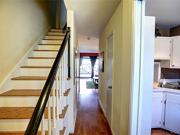 3rd image of 301 N Hamilton St #Ua