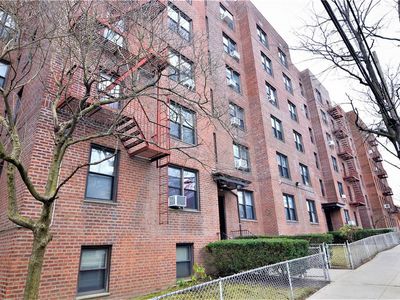 745 E 231st Street #3G, Bronx, NY, 10466