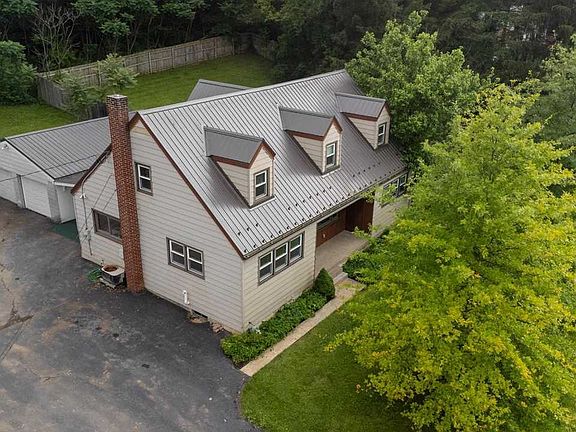 4th image of 1326 Zion Rd