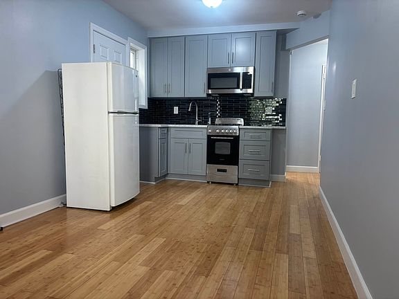 2nd image of 4205 23rd Ave APT 1