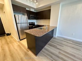 385 Prince Of Wales Dr