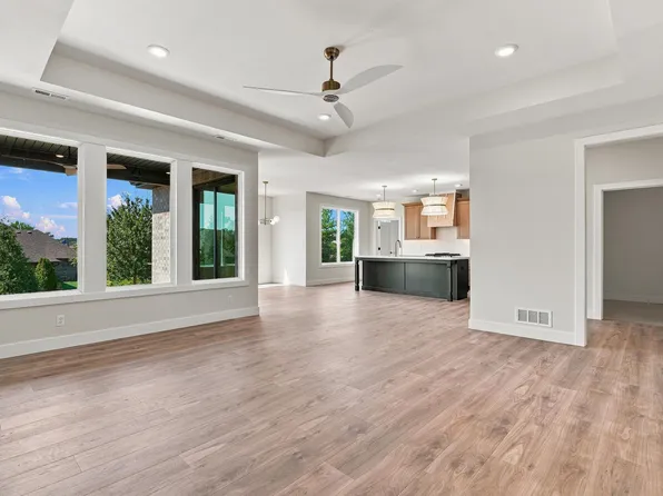 5902 Harlan Ct, Columbia, MO 65201