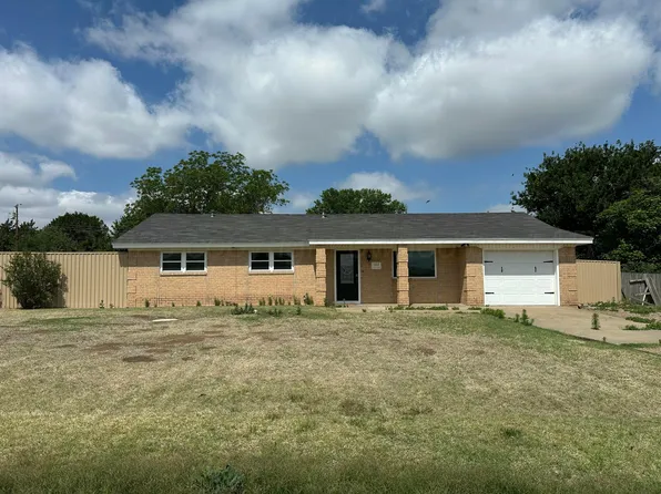 302 Arroyo Verde Dr, Fritch, TX 79036