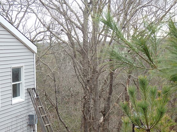 House corner/Eastern view