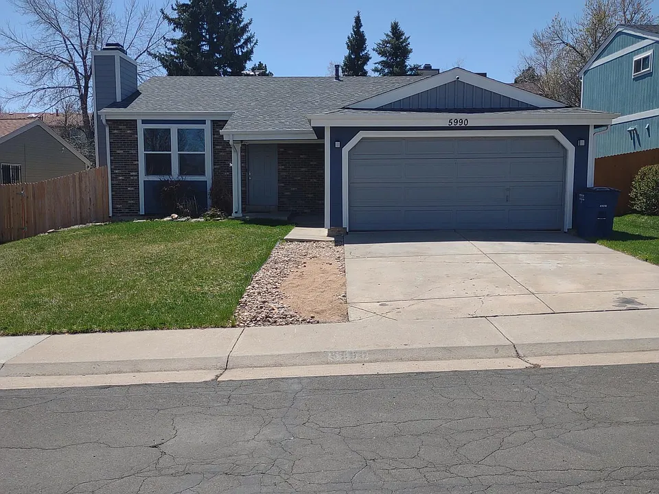 5990 W 75th Dr