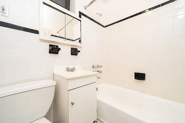 Rented by Living New York | media 4