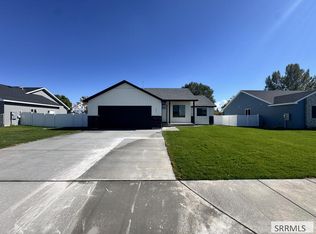 399 Wind River Dr, Shelley, ID 83274