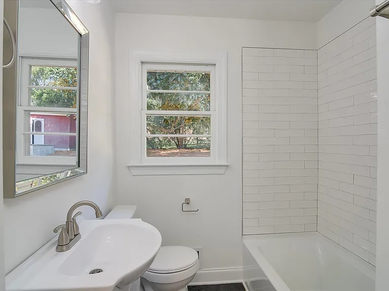 1613 Pendleton Rd — Photo 22