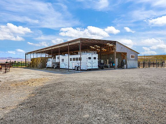 3rd image of 6995 W 2200 S