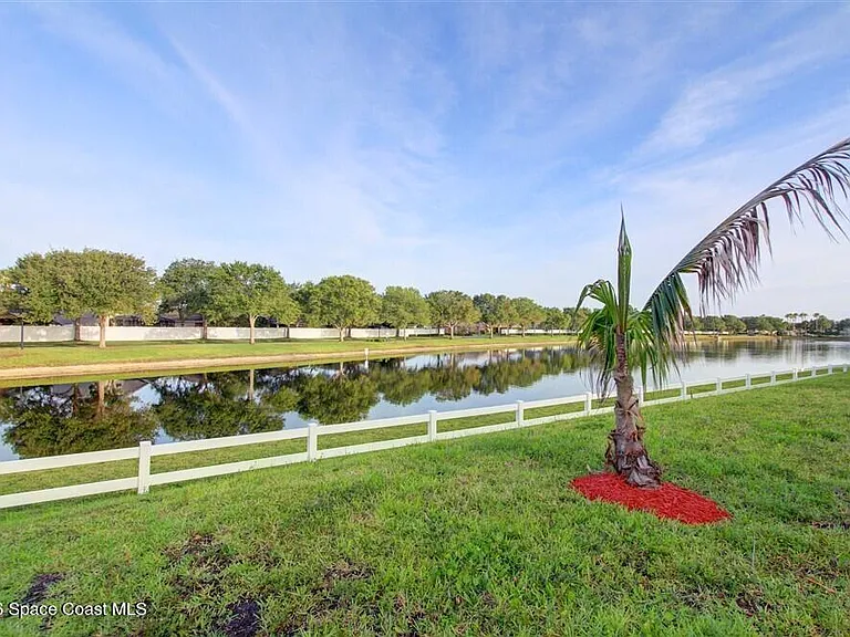 4188 Trovita Cir W — Photo 28