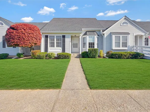 2555 Youngs Avenue #14D, Southold, NY 11971