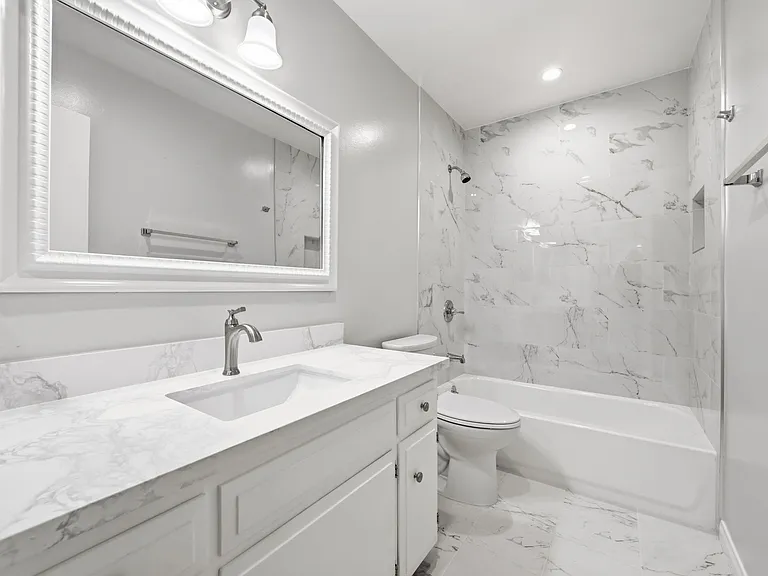 115 Redondo Ave #3 — Photo 16