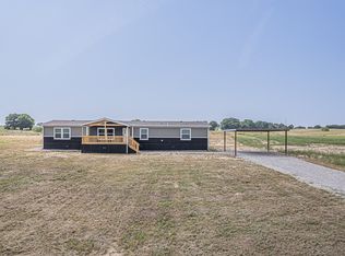 1006 Redbird Ln, Bowie, TX 76230