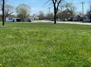 S Maple St, Effingham, IL 62401
