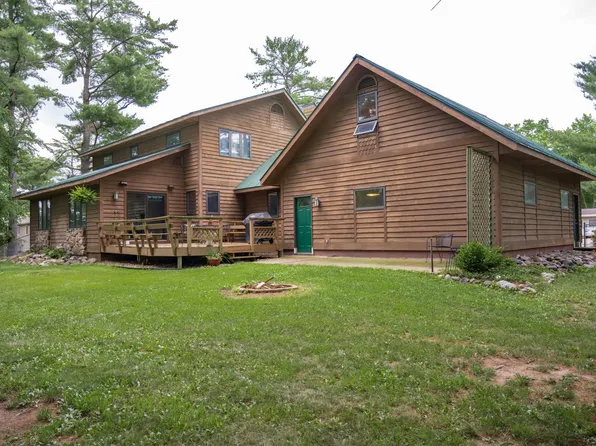 1107 7th St, Reedsburg, WI 53959