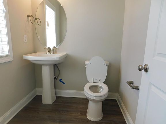 4th image of 3738 Summerline Ln NE