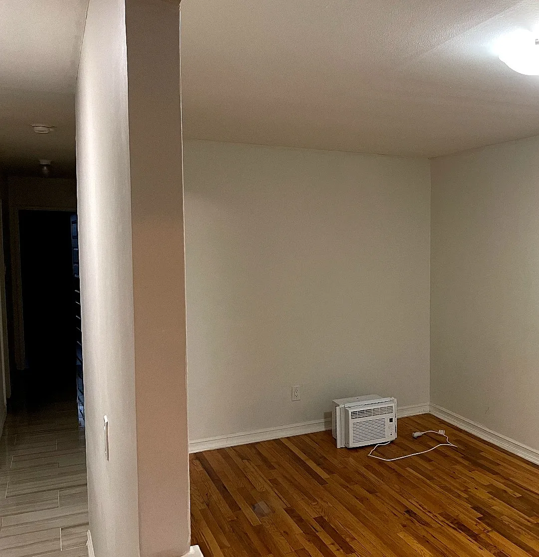 2 bed, 700 sqft, $2,600 — Photo 3