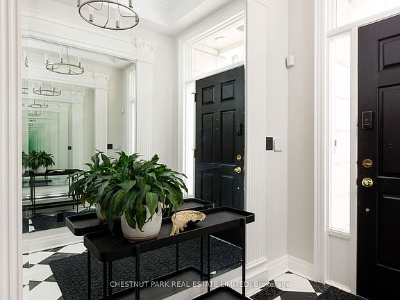 4th image of 211 Walmer Rd