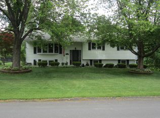 125 Rayna St, Hurley, NY 12443