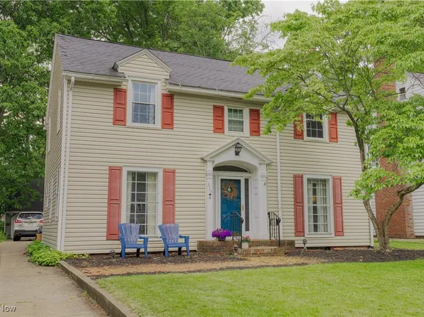 313 Castle Blvd, Akron, OH 44313