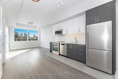 664 Spadina Ave #807 Photo 1
