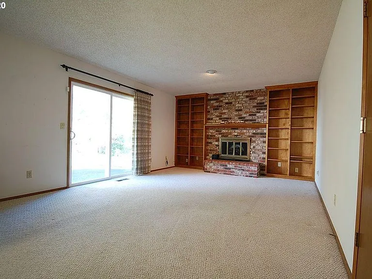 3765 SW 3rd St — Photo 5
