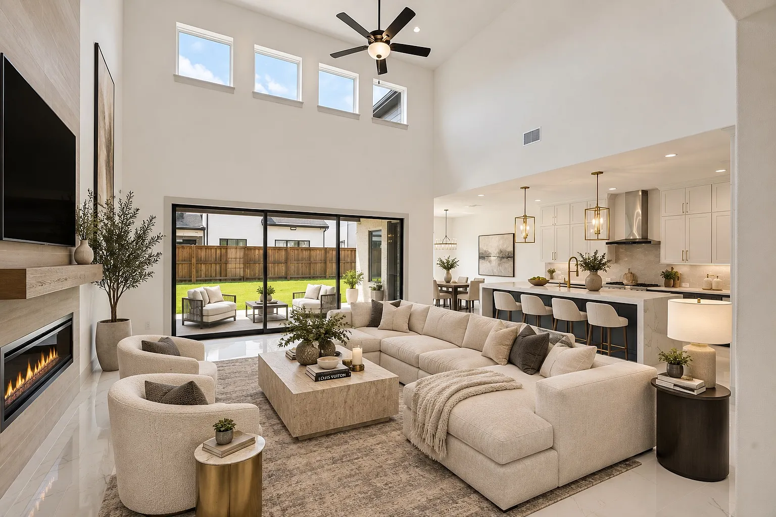 6 bed, 4989 sqft, $5,750 — Photo 2